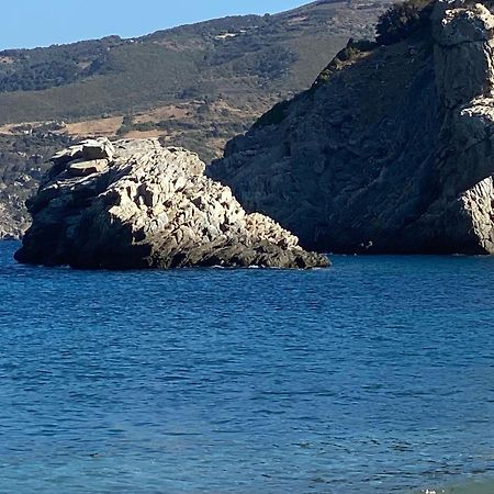 Παραθαλασσιο Σπιτι Στην Εξοχη Villa Tsakei Kültér fotó