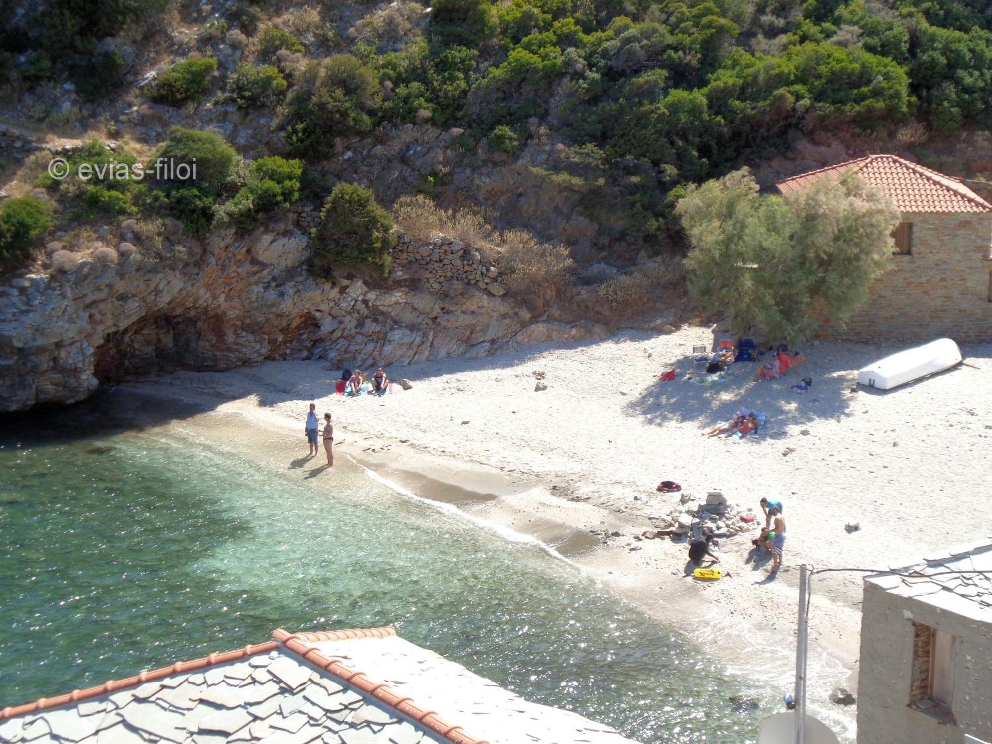 Παραθαλασσιο Σπιτι Στην Εξοχη Villa Tsakei Kültér fotó